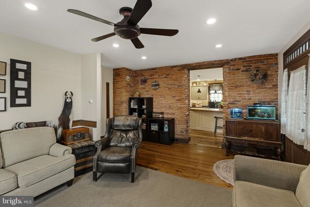 339 S MARKET ST, Newmanstown, PA 17073