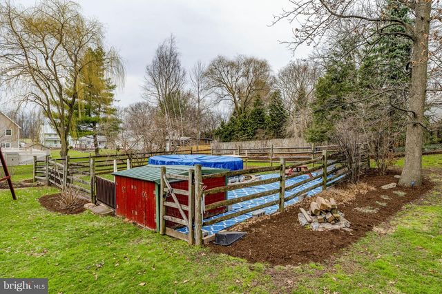 339 S MARKET ST, Newmanstown, PA 17073