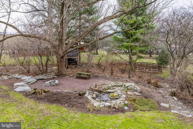 339 S MARKET ST, Newmanstown, PA 17073