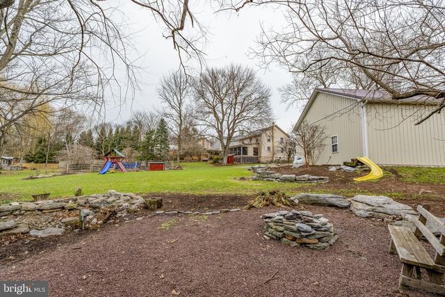 339 S MARKET ST, Newmanstown, PA 17073