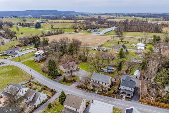 339 S MARKET ST, Newmanstown, PA 17073