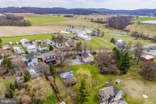 339 S MARKET ST, Newmanstown, PA 17073