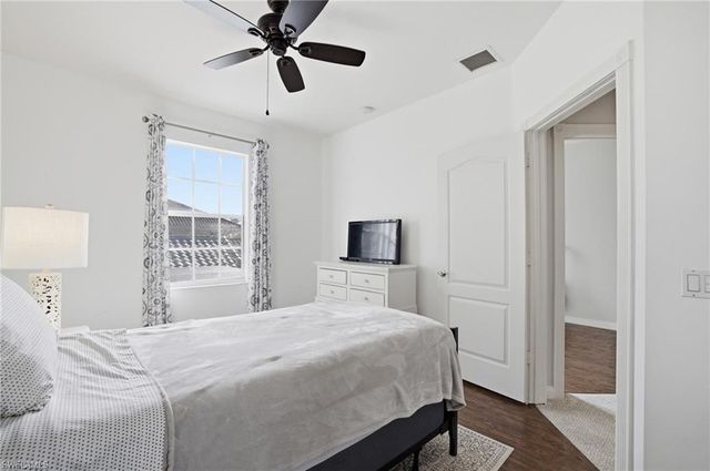 3542 Zanzibar WAY, Naples, FL 34119