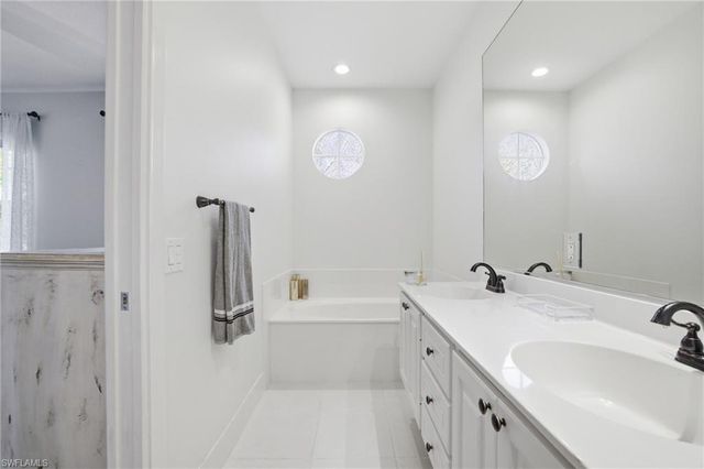 3542 Zanzibar WAY, Naples, FL 34119