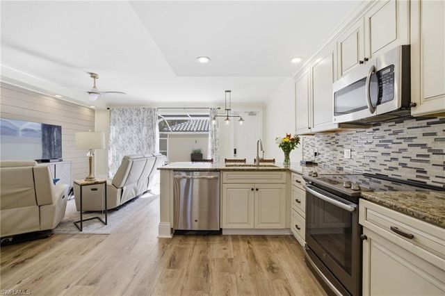 3542 Zanzibar WAY, Naples, FL 34119