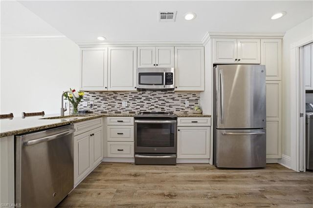 3542 Zanzibar WAY, Naples, FL 34119