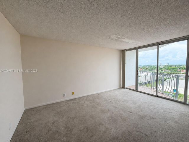 7601 E Treasure Drive 902, North Bay Village, FL 33141