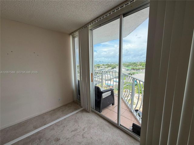 7601 E Treasure Drive 902, North Bay Village, FL 33141
