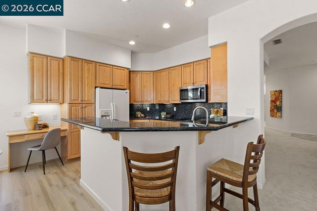3024 Grey Eagle Dr, Walnut Creek, CA 94595