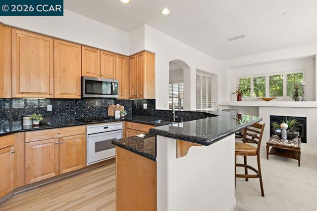 3024 Grey Eagle Dr, Walnut Creek, CA 94595