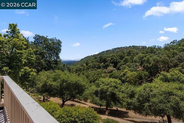 3024 Grey Eagle Dr, Walnut Creek, CA 94595