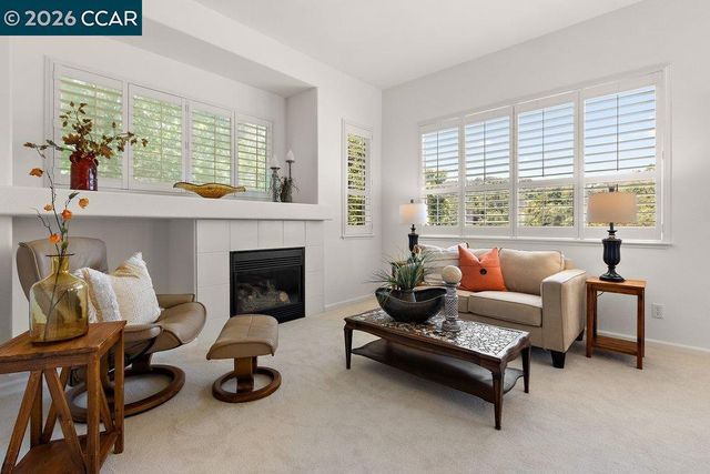 3024 Grey Eagle Dr, Walnut Creek, CA 94595