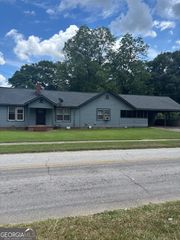209 Georgia Avenue, Winder, GA 30680