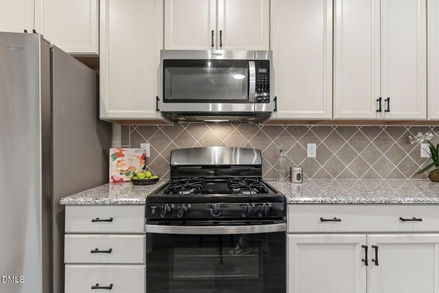 529 Barneswyck Drive, Fuquay Varina, NC 27526