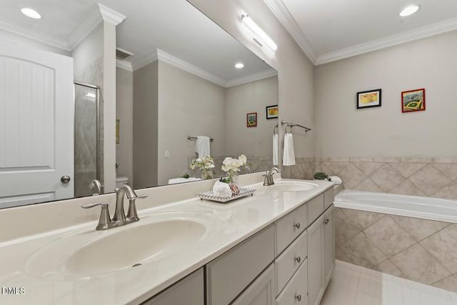 529 Barneswyck Drive, Fuquay Varina, NC 27526