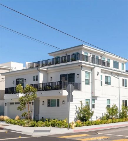 2100 Carnegie Lane, Redondo Beach, CA 90278