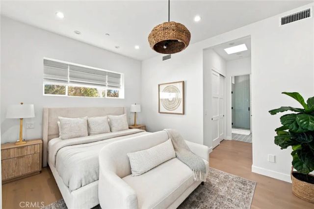 2100 Carnegie Lane, Redondo Beach, CA 90278