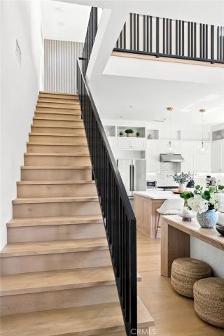 2100 Carnegie Lane, Redondo Beach, CA 90278
