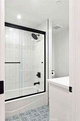 2100 Carnegie Lane, Redondo Beach, CA 90278