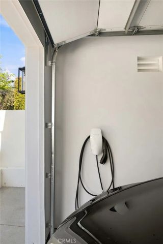 2100 Carnegie Lane, Redondo Beach, CA 90278