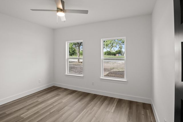 153 SW County Road 3020, Purdon, TX 76679