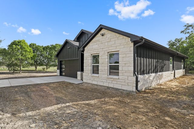153 SW County Road 3020, Purdon, TX 76679