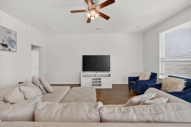7815 Kettle Creek Drive, Arlington, TX 76001