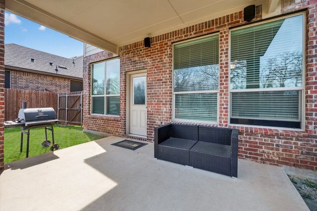 7815 Kettle Creek Drive, Arlington, TX 76001