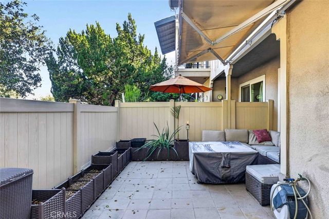 835 N Altadena Drive, Pasadena, CA 91107
