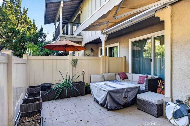 835 N Altadena Drive, Pasadena, CA 91107