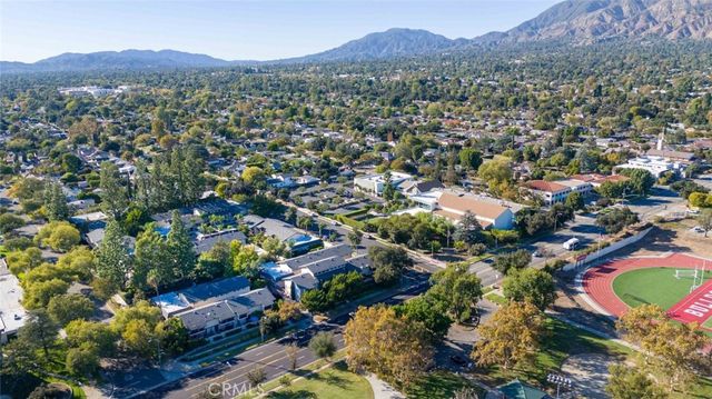 835 N Altadena Drive, Pasadena, CA 91107
