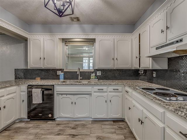 10220 Little Pond Drive, Oklahoma City, OK 73162
