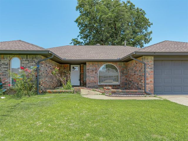 10220 Little Pond Drive, Oklahoma City, OK 73162
