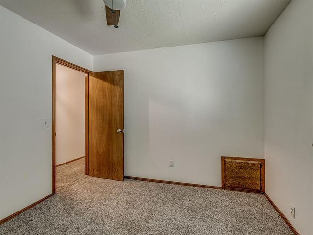 10220 Little Pond Drive, Oklahoma City, OK 73162