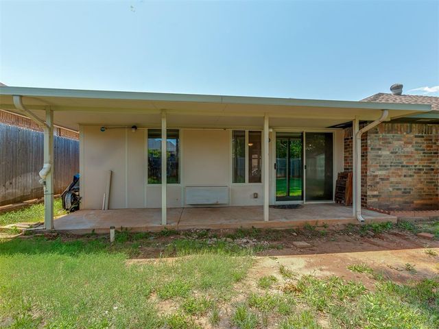10220 Little Pond Drive, Oklahoma City, OK 73162