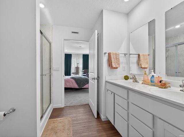 1200 Greenbrier Boulevard, Warsaw, IN 46582