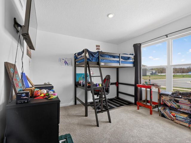 1200 Greenbrier Boulevard, Warsaw, IN 46582