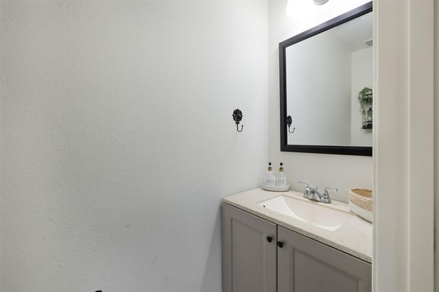 16850 Bellmoor Lane, Houston, TX 77084