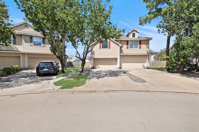 16850 Bellmoor Lane, Houston, TX 77084