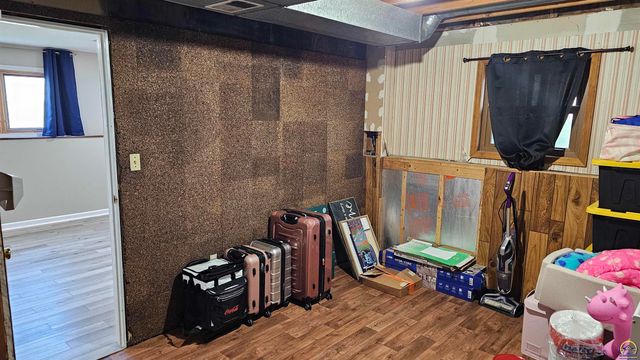 310 Lyter Ct, Carbondale, KS 66414