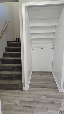 310 Lyter Ct, Carbondale, KS 66414