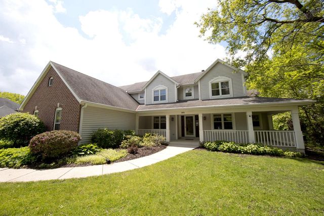 9575 W St Martins ROAD, Franklin, WI 53132