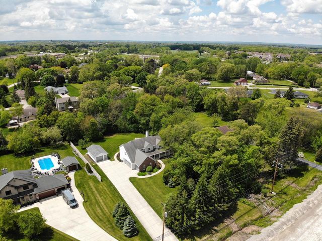 9575 W St Martins ROAD, Franklin, WI 53132