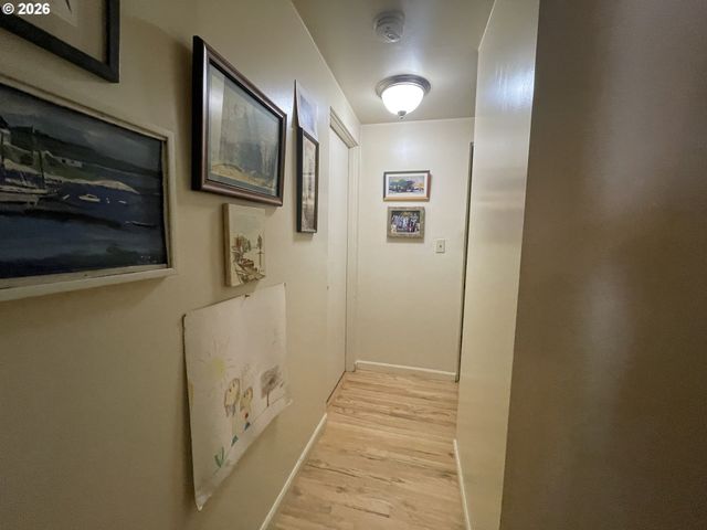 12125 Sw 14TH St, Beaverton, OR 97005