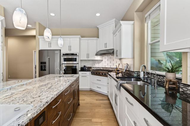 1714 Arena Dr, Davis, CA 95618