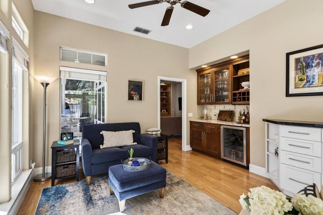 1714 Arena Dr, Davis, CA 95618