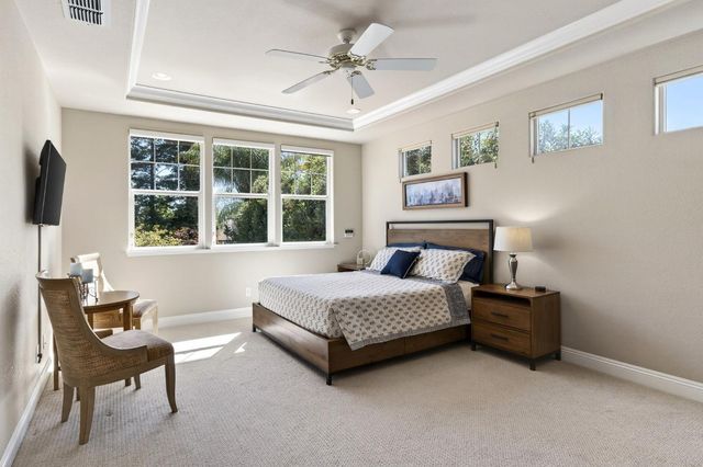 1714 Arena Dr, Davis, CA 95618