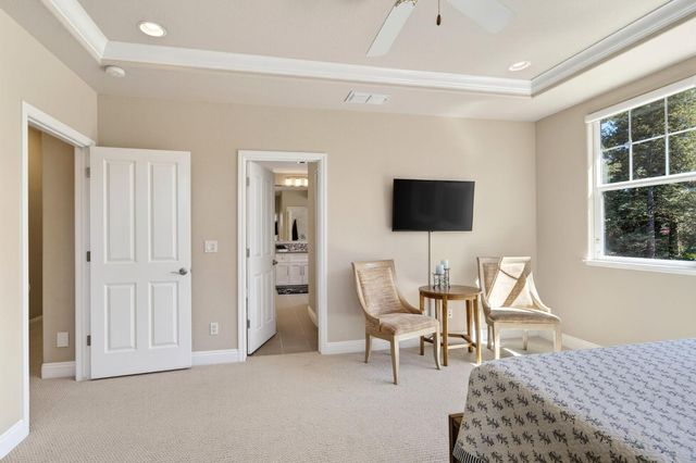 1714 Arena Dr, Davis, CA 95618