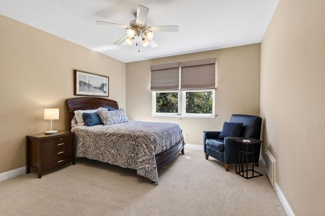 1714 Arena Dr, Davis, CA 95618