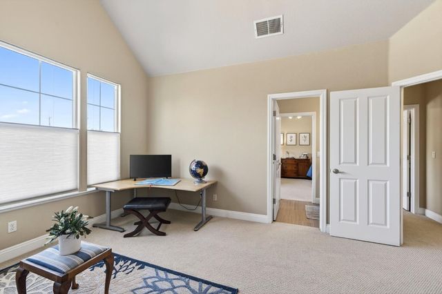 1714 Arena Dr, Davis, CA 95618